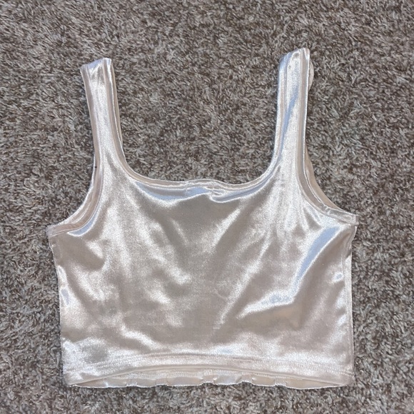 Square Neck Crop Top - Picture 2 of 3